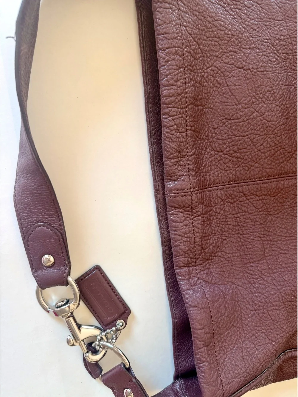 Coach Avery Pebble Leather Hobo Shoulder Bag F23309 Oxblood Brown